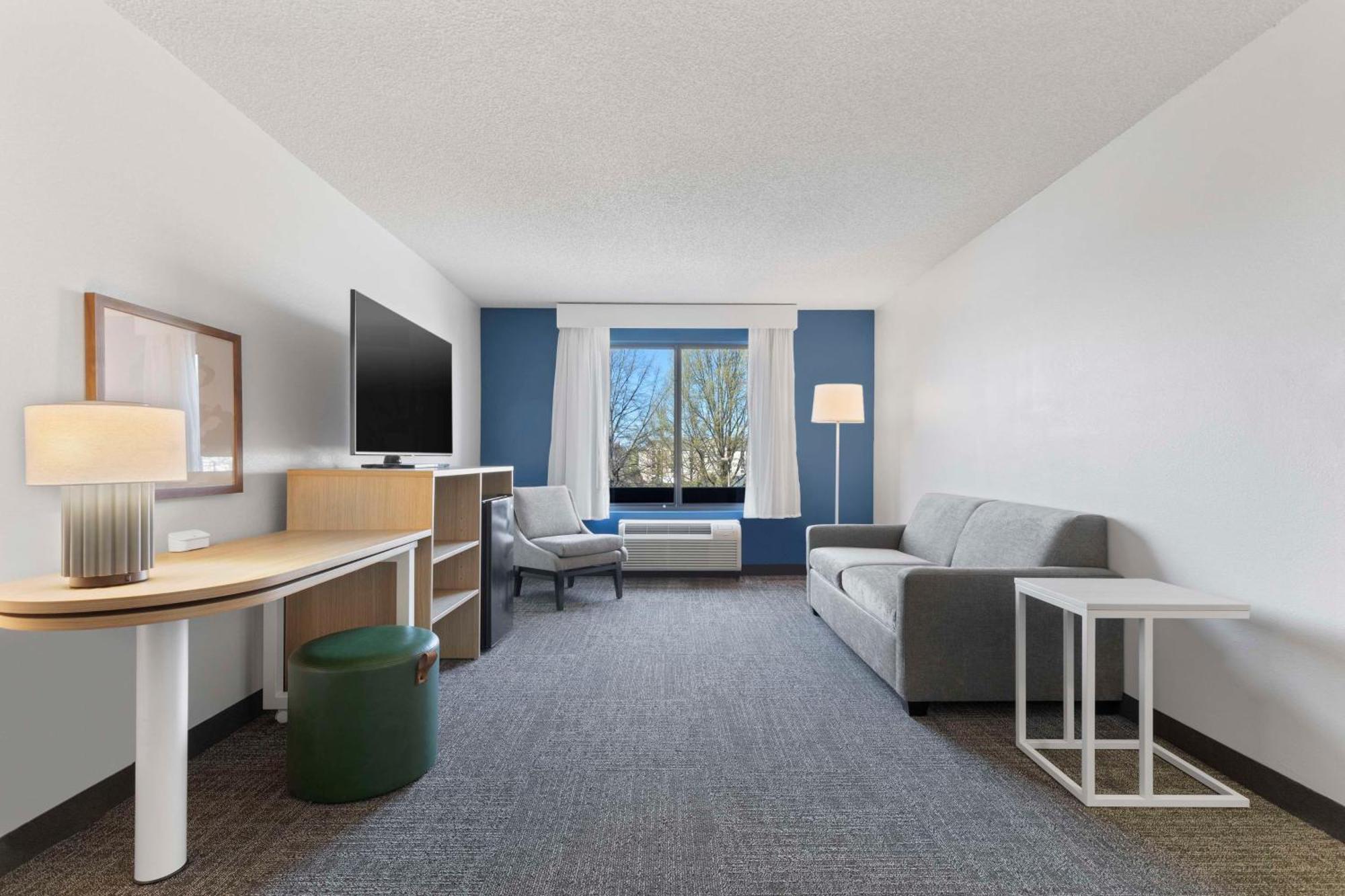 Spark By Hilton Greensboro Buitenkant foto