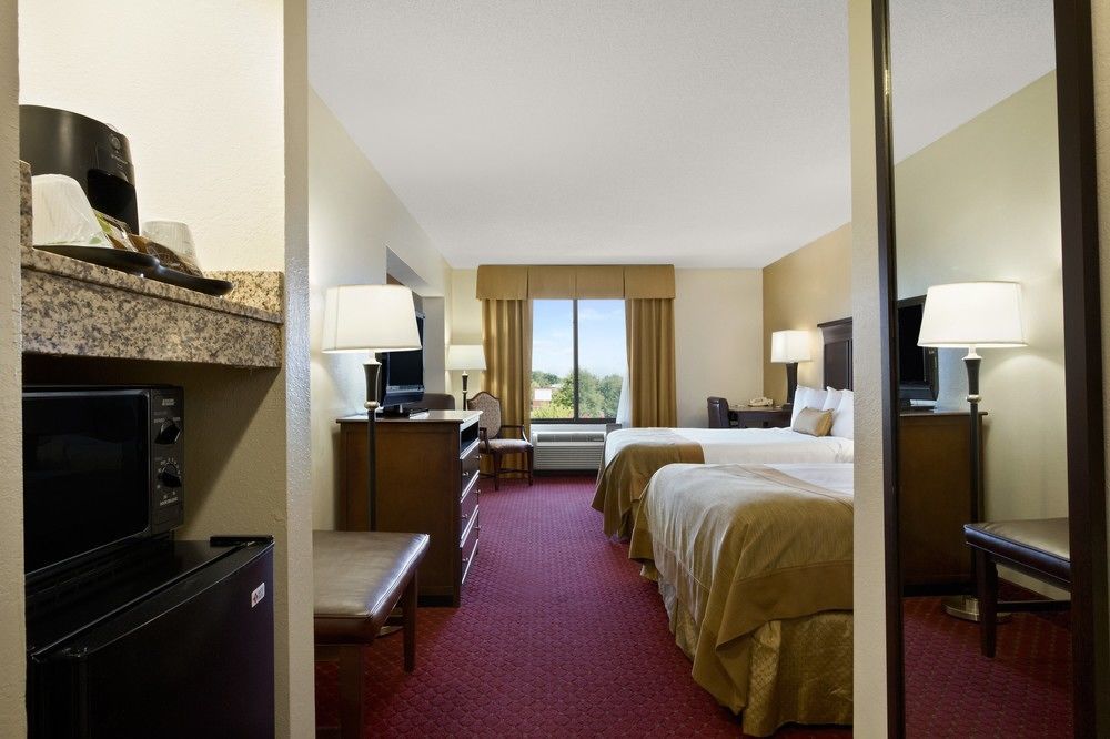 Spark By Hilton Greensboro Buitenkant foto